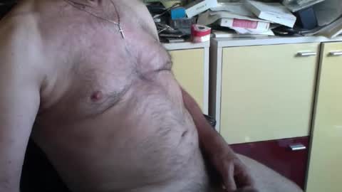 Snapshot of pegaso1000 chatting on 05/26/26, 06:20 pegaso1000 online show from 05/26/26, 06:20