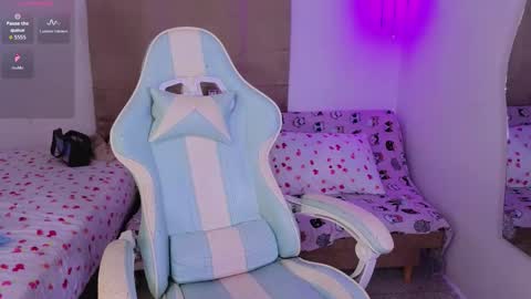 peggy-funn online show from 12/05/25, 02:31