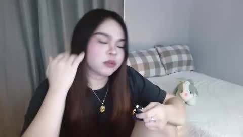 pemperut online show from 04/19/26, 03:22