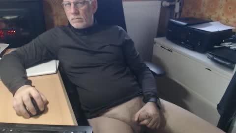 Pemue65 online show from 02/04/26, 08:20