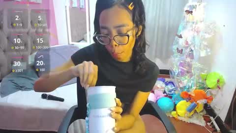 peneelopeecute online show from 11/17/25, 08:14