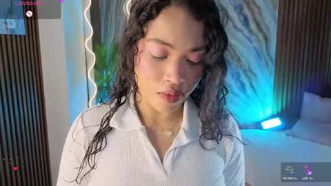 Snapshot of penelope_tay chatting on 05/15/26, 03:24 penelope online show from 05/15/26, 03:24