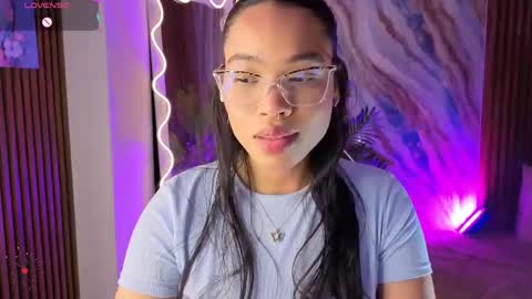 Snapshot of penelope_tay chatting on 05/23/26, 03:23 penelope online show from 05/23/26, 03:23