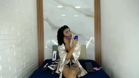 Penelopee Rouse online show from 09/10/25, 07:47