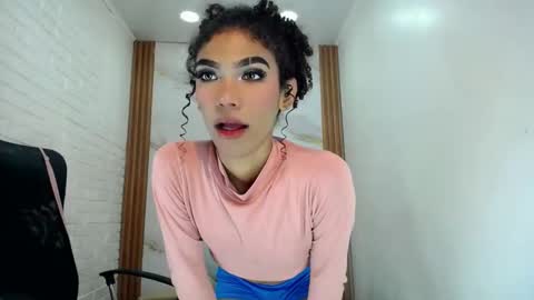 Penelopee Rouse online show from 10/08/25, 09:34