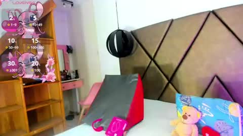 Snapshot of penelopeguzman__ chatting on 06/27/26, 06:02 Sweet Penelope online show from 06/27/26, 06:02