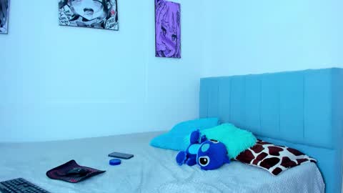 Snapshot of penelopestar_2 chatting on 12/03/25, 03:25 penelope online show from 12/03/25, 03:25