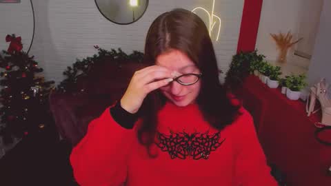 Hi  Im Peneloppa online show from 12/22/25, 01:02