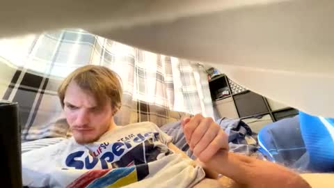 Snapshot of penguin666778 chatting on 09/09/25, 05:12 Penguin online show from 09/09/25, 05:12