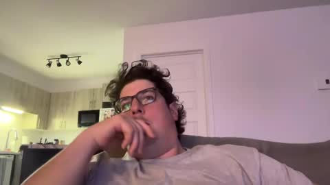 Snapshot of penisdansvulve chatting on 12/15/24, 03:45 randysavage online show from 12/15/24, 03:45