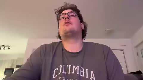 Snapshot of penisdansvulve chatting on 01/05/25, 04:47 randysavage online show from 01/05/25, 04:47