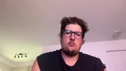 Snapshot of penisdansvulve chatting on 09/16/25, 02:12 randysavage online show from 09/16/25, 02:12