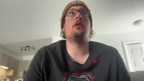 Snapshot of penisdansvulve chatting on 03/15/26, 02:34 randysavage online show from 03/15/26, 02:34