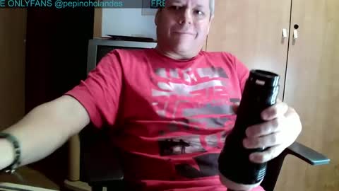 Snapshot of pepinoholandes chatting on 05/08/26, 12:38 Pepino Holandes online show from 05/08/26, 12:38