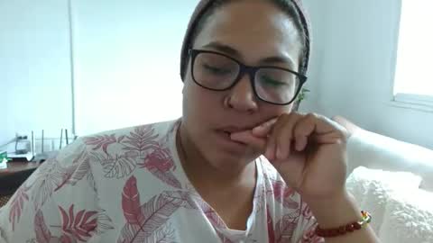 Megan online show from 04/17/26, 02:31