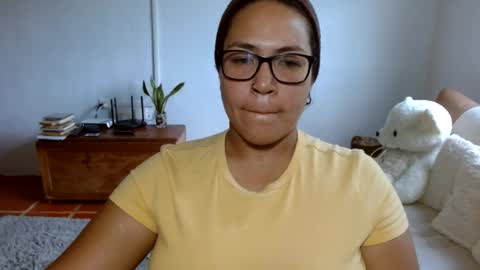 Snapshot of pepitt45 chatting on 08/03/26, 04:33 Megan online show from 08/03/26, 04:33