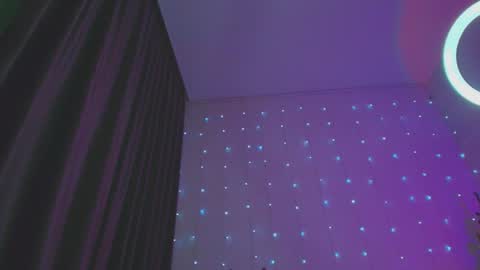 Dia  online show from 12/08/24, 09:30