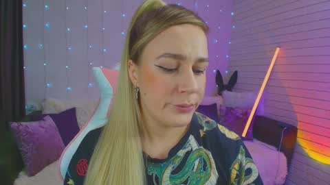 Dia  online show from 02/03/25, 10:54