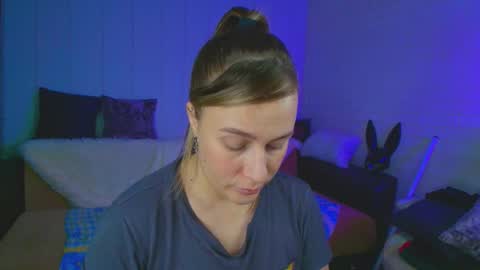 Dia  online show from 03/09/25, 09:02