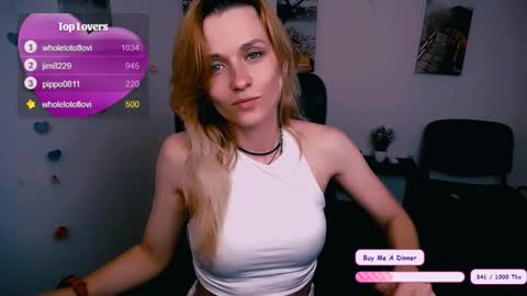 Mia online show from 11/21/25, 06:34