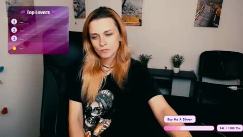 Mia online show from 11/24/25, 07:41