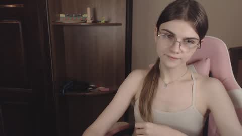 Snapshot of peralez_f chatting on 12/09/24, 11:03 Farida online show from 12/09/24, 11:03