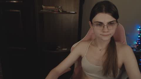 Snapshot of peralez_f chatting on 01/23/25, 01:51 Farida online show from 01/23/25, 01:51