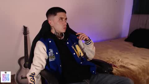 Snapshot of perceo09 chatting on 10/30/25, 02:57 first anal video in bio we are lucy and perceo follow us online show from 10/30/25, 02:57