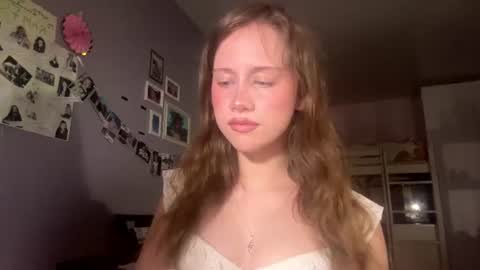Lena online show from 06/26/26, 10:25