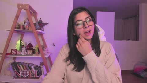 Sarah Ana Banana online show from 01/06/25, 01:20