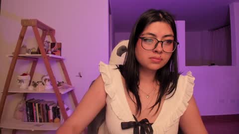 Sarah Ana Banana online show from 02/04/25, 01:45