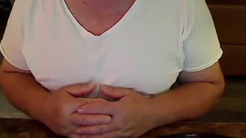 Snapshot of perfecto1957 chatting on 12/31/24, 12:57 perfecto1957 online show from 12/31/24, 12:57