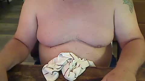 Snapshot of perfecto1957 chatting on 01/18/25, 03:16 perfecto1957 online show from 01/18/25, 03:16