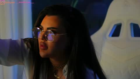 Dee online show from 01/04/25, 01:42