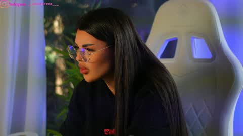 Dee online show from 01/23/25, 10:11