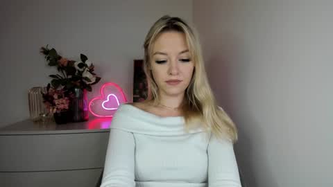 Snapshot of perfectxcindy chatting on 12/19/24, 10:34 Cindy online show from 12/19/24, 10:34