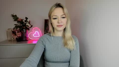Snapshot of perfectxcindy chatting on 12/20/24, 10:16 Cindy online show from 12/20/24, 10:16