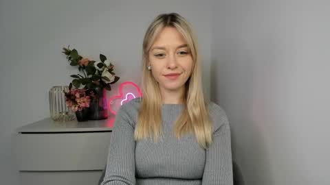 Snapshot of perfectxcindy chatting on 01/09/25, 12:30 Cindy online show from 01/09/25, 12:30