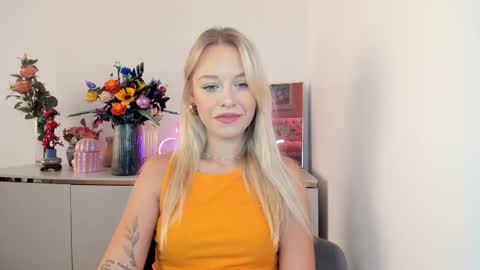 Snapshot of perfectxcindy chatting on 09/25/25, 05:33 Cindy online show from 09/25/25, 05:33