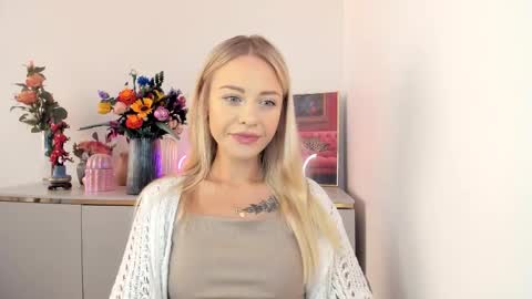 Snapshot of perfectxcindy chatting on 09/26/25, 05:33 Cindy online show from 09/26/25, 05:33