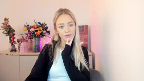 Snapshot of perfectxcindy chatting on 10/03/25, 05:37 Cindy online show from 10/03/25, 05:37