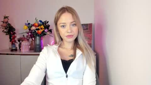 Snapshot of perfectxcindy chatting on 10/07/25, 05:26 Cindy online show from 10/07/25, 05:26