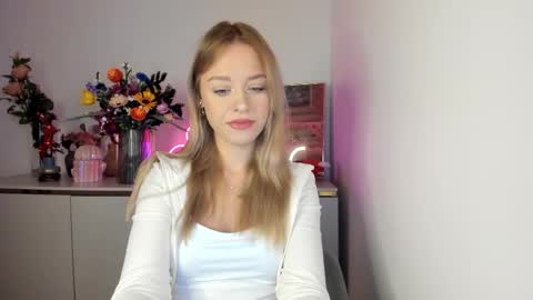 Snapshot of perfectxcindy chatting on 10/13/25, 05:29 Cindy online show from 10/13/25, 05:29