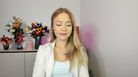 Cindy online show from 11/10/25, 07:18