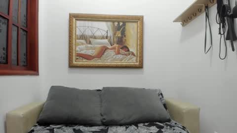 Snapshot of perla_8710 chatting on 10/11/25, 12:15 Diana And Alan online show from 10/11/25, 12:15
