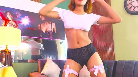 Perla online show from 02/27/25, 05:26