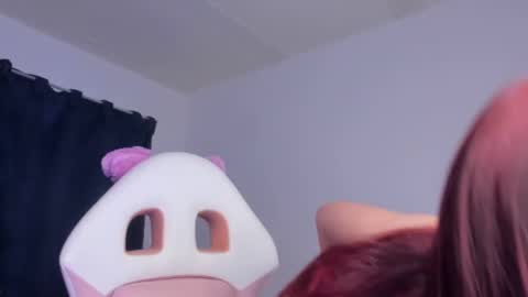 Perla online show from 12/19/24, 03:07