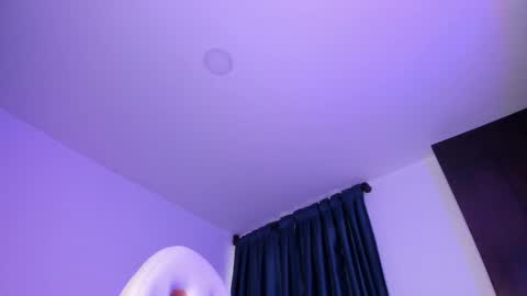 Perla online show from 03/18/26, 05:16