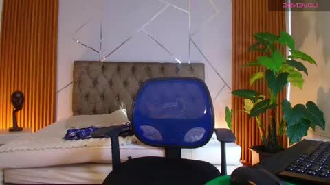  PERLA online show from 04/18/26, 08:53