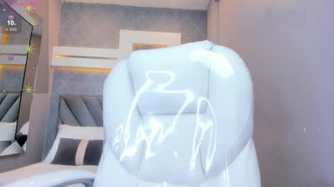 PERLA  online show from 02/13/25, 11:26